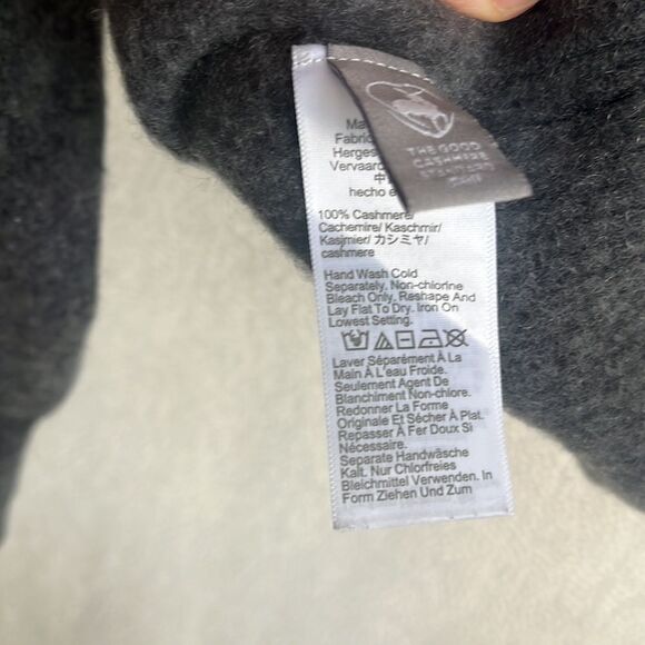 J Crew Cashmere shrunken crewneck sweater Size Large‎ Grey - Picture 7 of 7